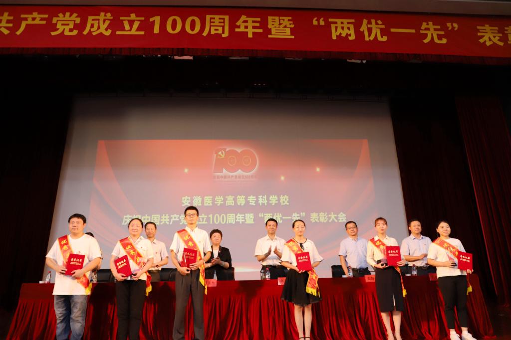 89FD1BB3E3D0D3DABD2ABC808A2_AA7FCB11_11970.jpg?e=