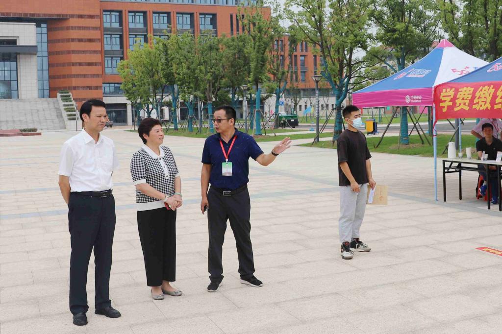 0E5F160F1BBEF022326D8D41371_A967F905_1D74B.jpg?e=