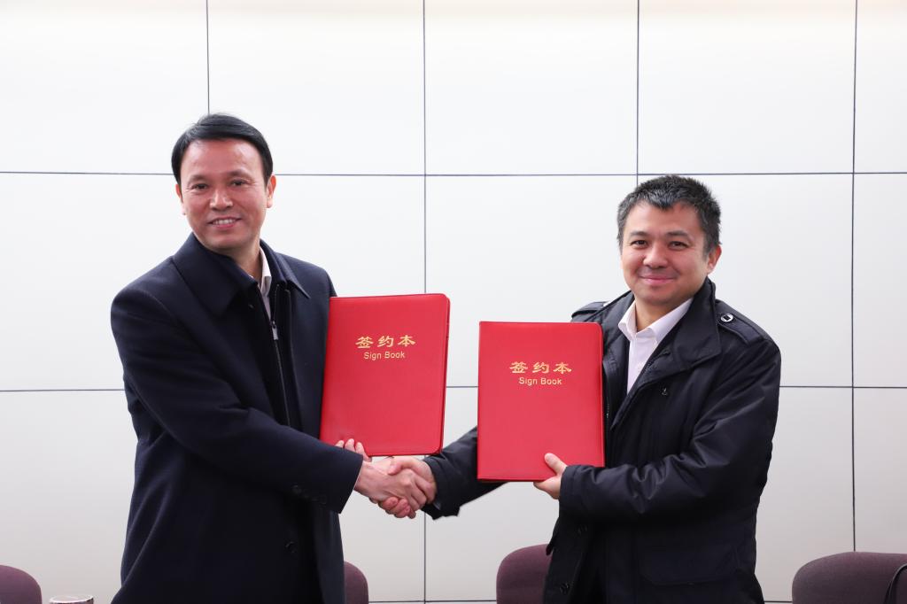 3DAB76333F07E9A64326010F4E4_7655679F_B283.jpg?e=