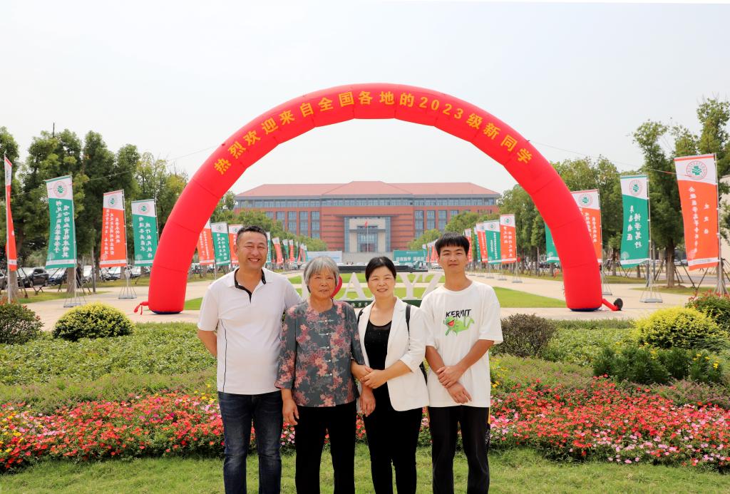 6FCFC9E01619257CFD529EC1912_2BA4D07C_21A20