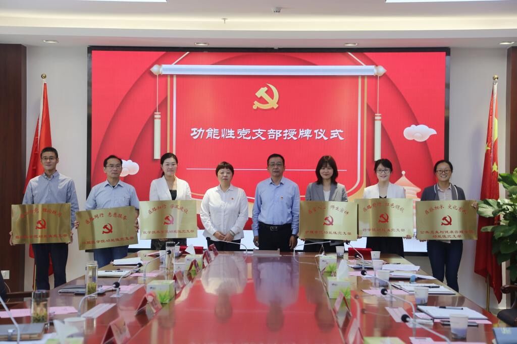 F90A25C7E56558A5A5AE70B76EC_C2831171_18191