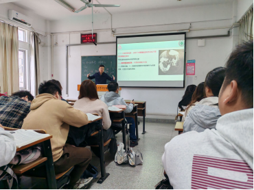 4EF7CB21B141755984095CD0198_E079D265_64B33