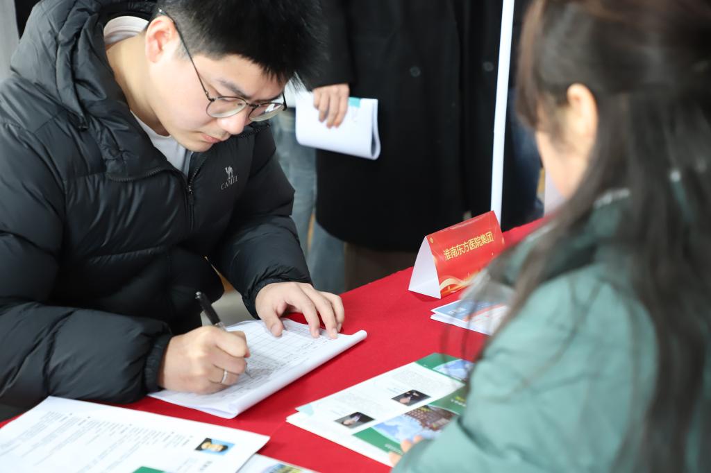 9F408BF2E92D3350E228B4D0180_15CDAEC5_F99C